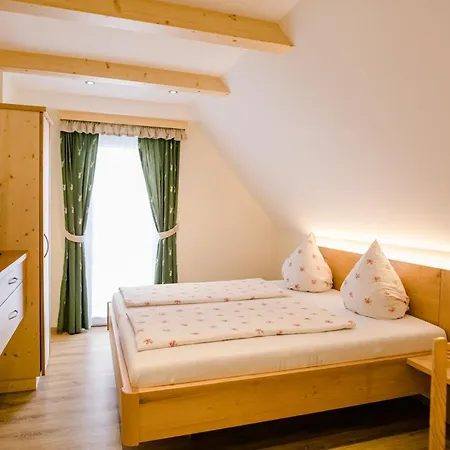 Bed & Breakfast Gaestezimmer Steiner