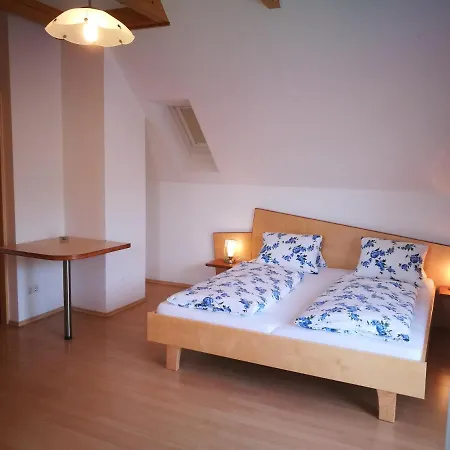 Bed & Breakfast Gaestezimmer Steiner *