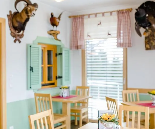 Gaestezimmer Steiner Bed and breakfast 3*