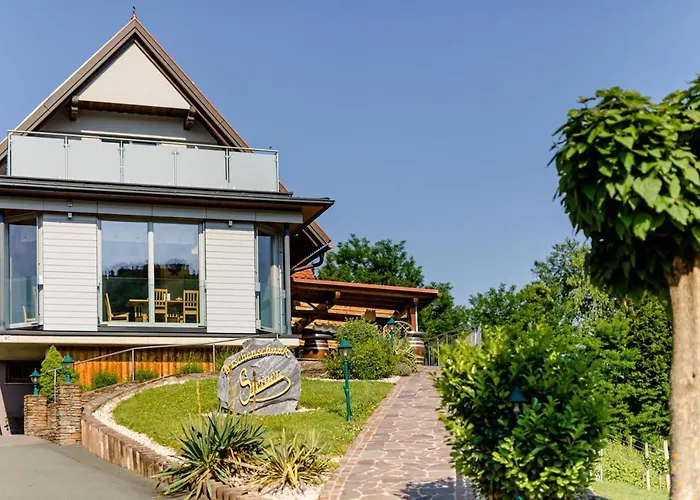 Gaestezimmer Steiner Bed & Breakfast 3*